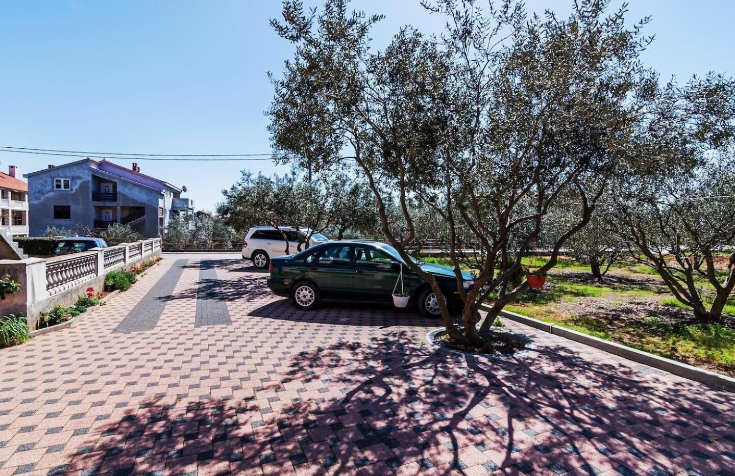 Apartments Brane - Free Parking ザダル エクステリア 写真